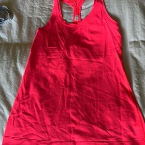 Lululemon top